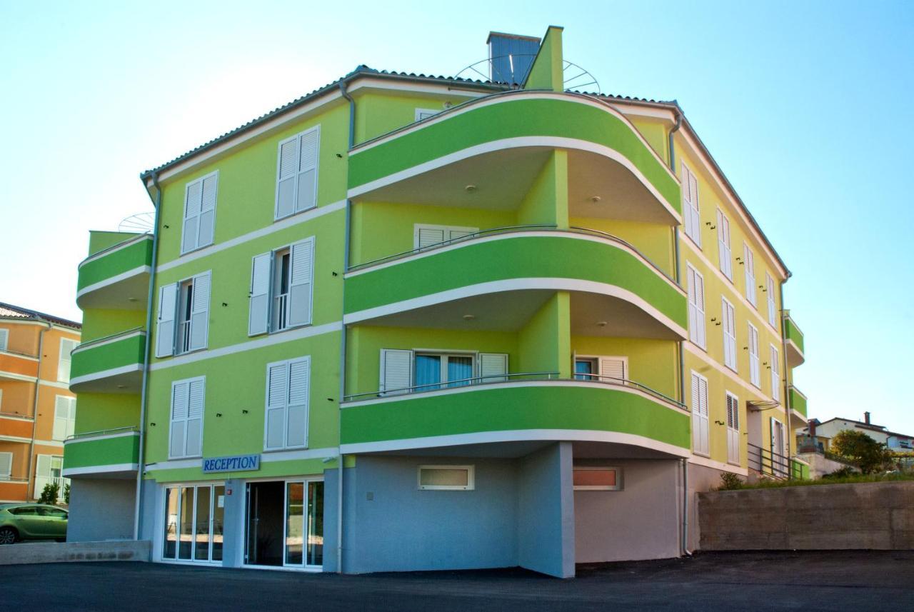 Apartments - Villa Oliva Premantura Bagian luar foto